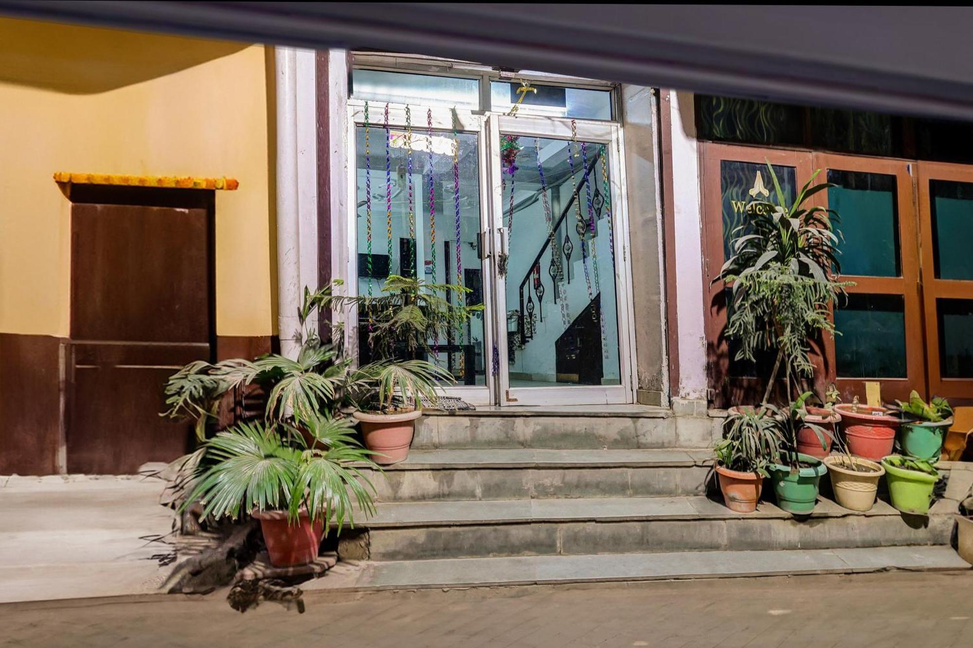Hotel O Deurali Dx Νέο Δελχί Εξωτερικό φωτογραφία